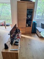 heller Holz Wohnzimmerschrank / Sideboard für TV / 2 Regale