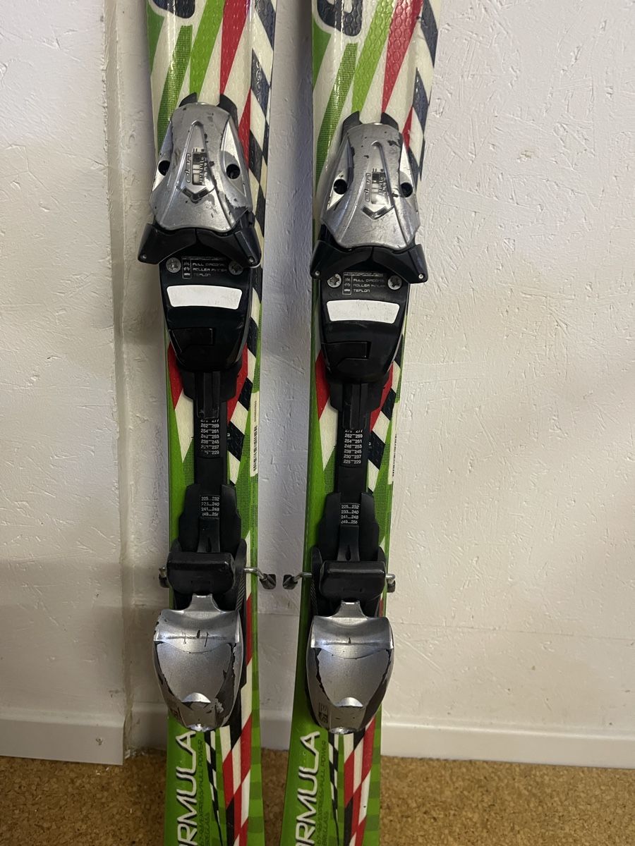 Elan Skis: Elan Formula 100cm – Gebraucht aus Murten von Ski-Outlet 2