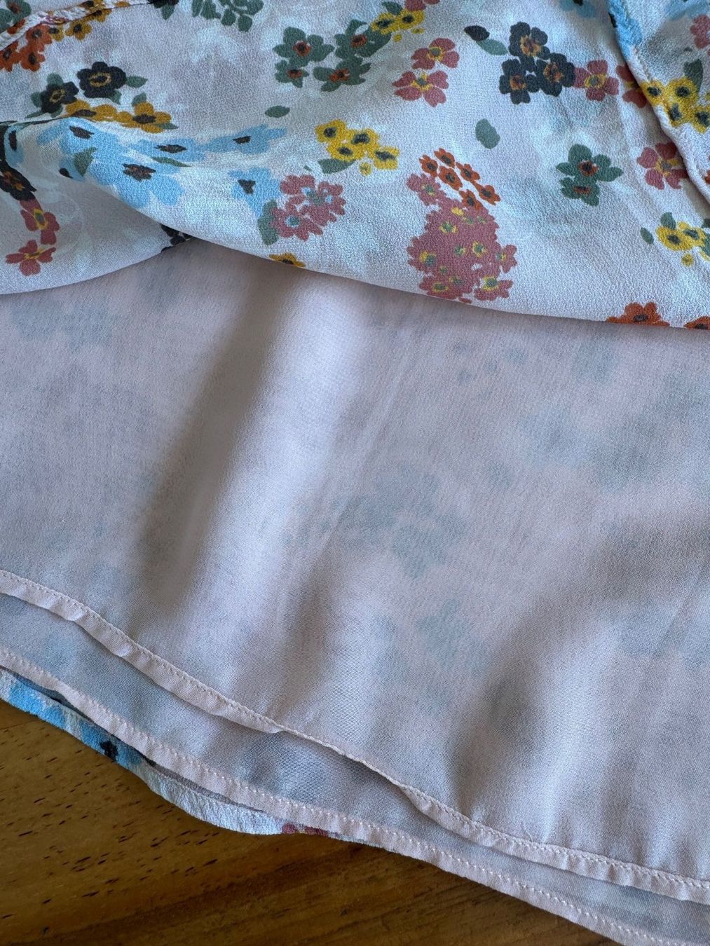 Massimo Dutti Top: Massimo Dutti Blusentop Gr. 38 Blumenprint luftig & leicht – Usato da Meiringen venduto da Stuffandmore 3