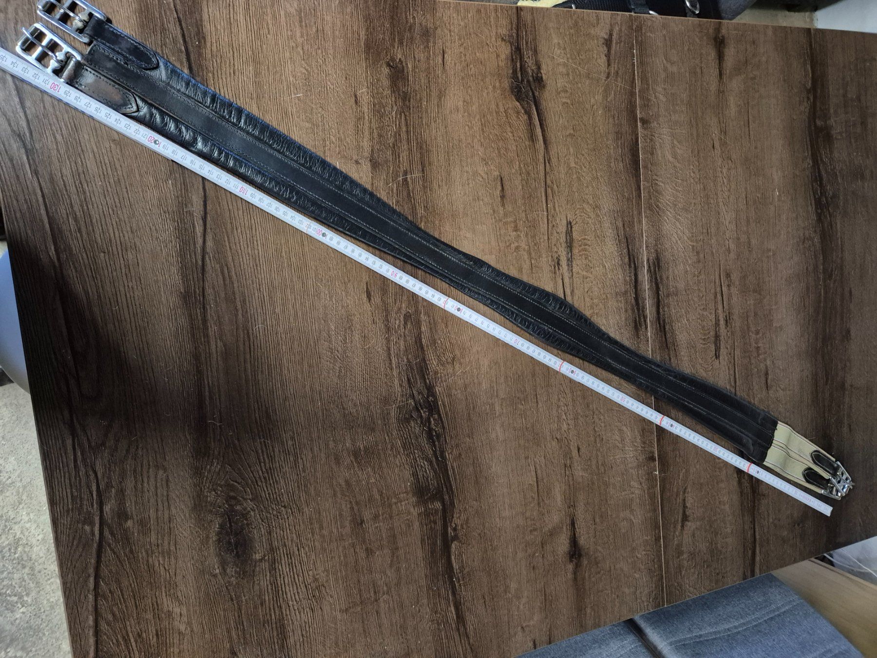 Zaumzeug & Halfter: Sattelgurt Leder 135cm – Gebraucht aus Meggen von Orrinka20 1