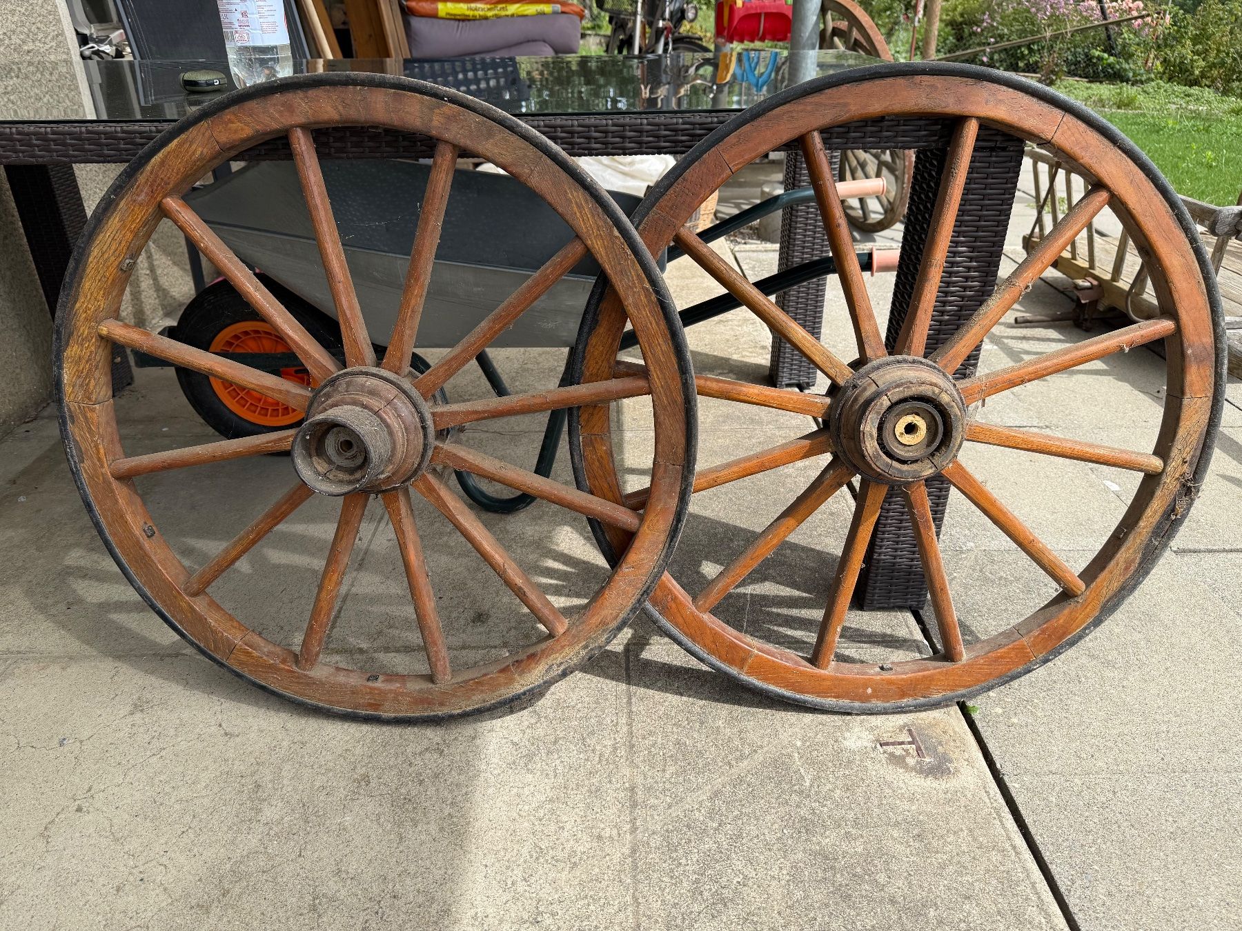 Pneus & Kompletträder: Altes Wagenrad – Gebraucht aus Worb von DomeC0 1