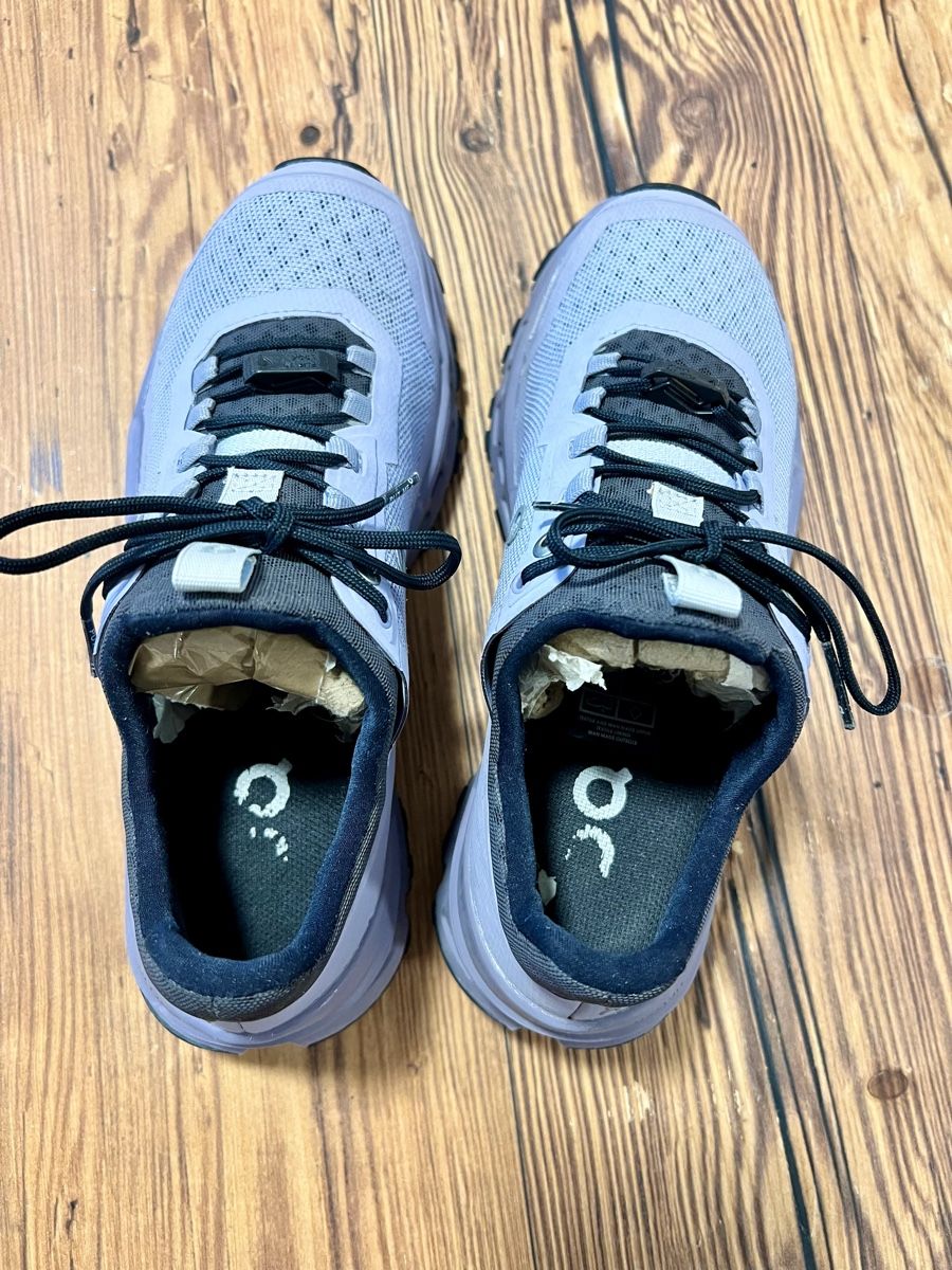 On Scarpe da donna: On Cloud Laufschuhe, violett, Gr. 37 Top! – Usato da Scuol venduto da ricos81 4