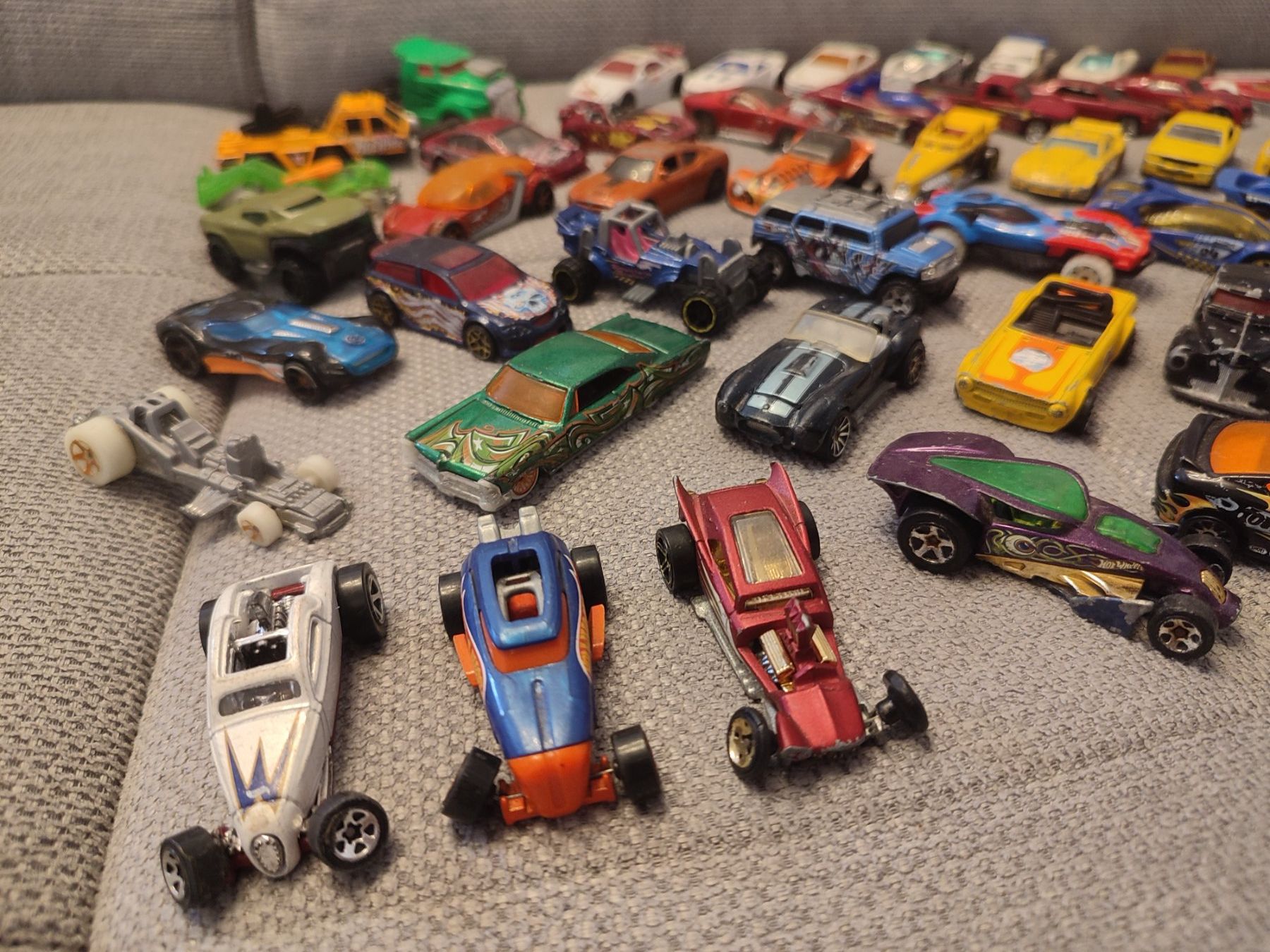 Hot Wheels Modellini d'auto: Lot petites voitures Hot wheels – Usato da Bougy-Villars venduto da Vogue 1
