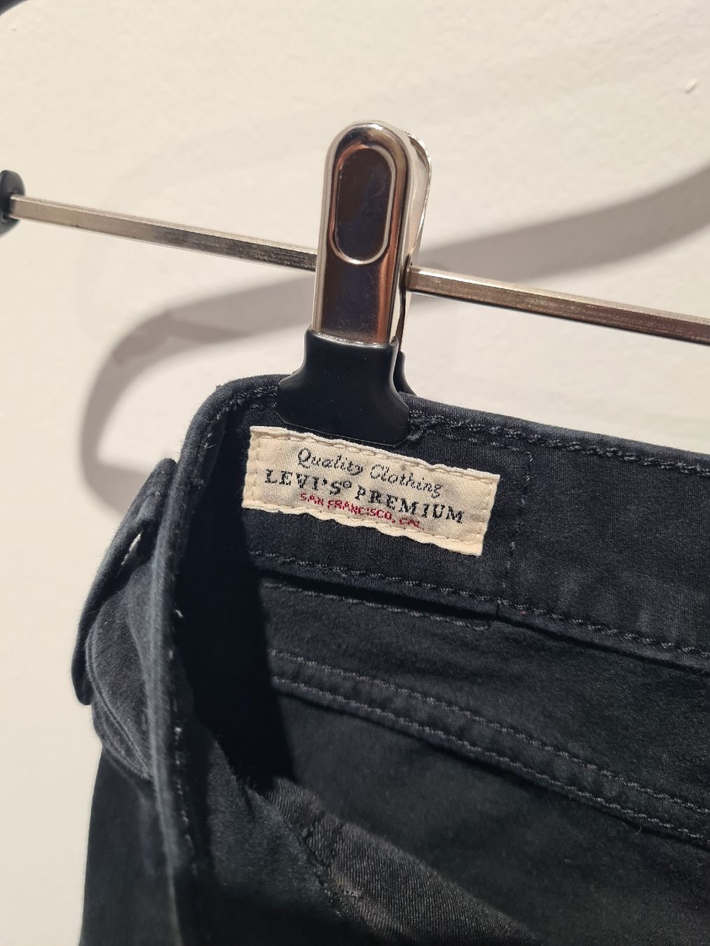 Levi's Jeans: Schwarze Levi's 314 Shaping Straight Jeans, Gr. 31 – Usato da Adligenswil venduto da FriedasWelt 4