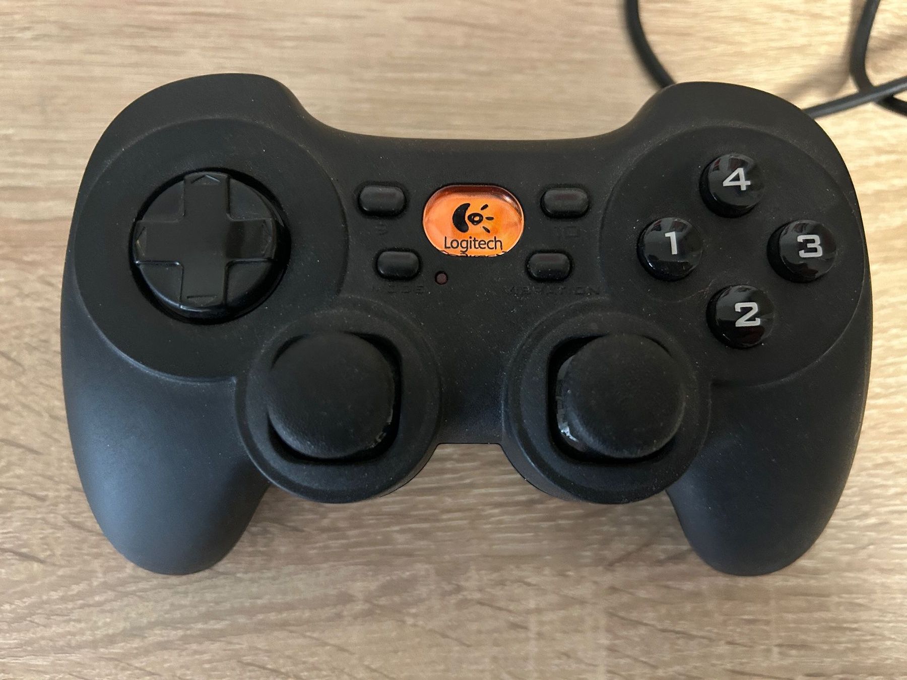 Logitech Controller: Logitech Cordless RumblePad 2 Gamepad gebraucht schwarz – Usato da Gasel venduto da Doraemon88 1