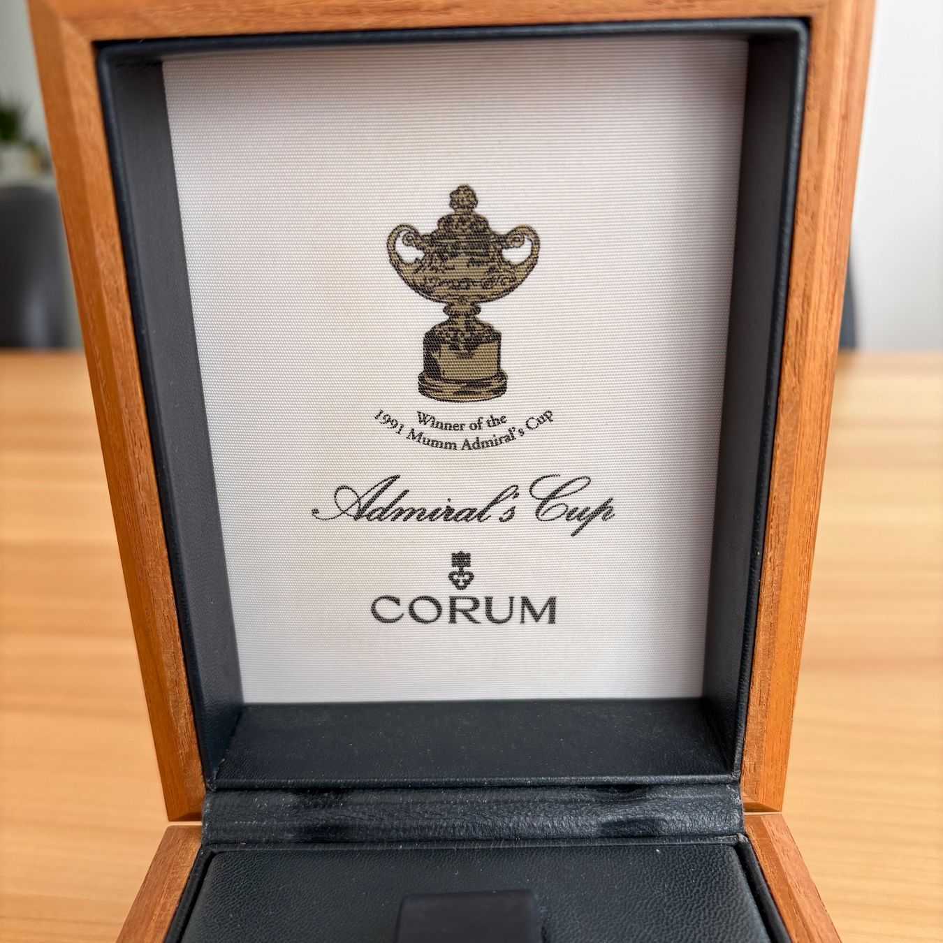 Corum Orologi: Corum Admirals Cup Holzbox – Usato da Winterthur venduto da LaBodega 3