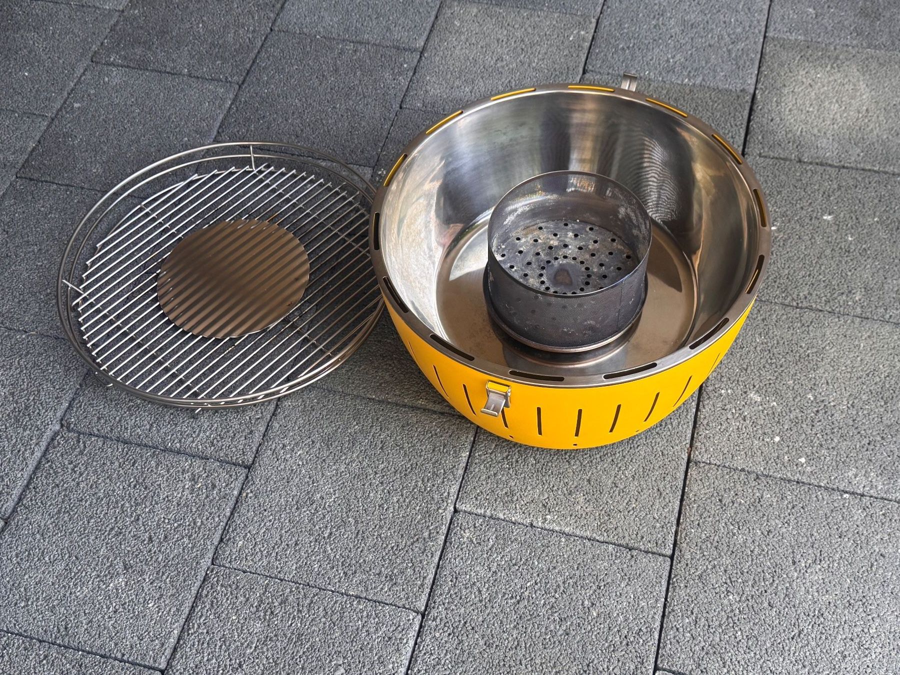 Lotusgrill Griglie: Lotusgrill XL – Usato da Wichtrach venduto da Sioux1