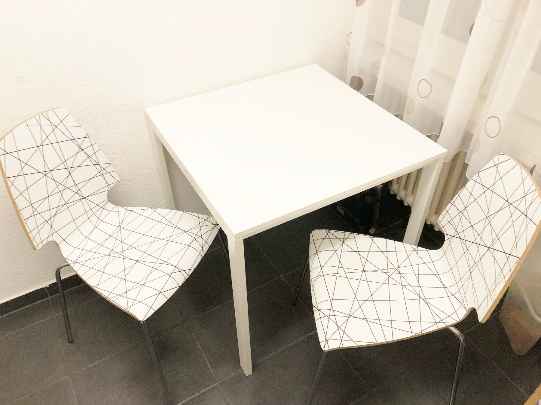 Ikea Tische: Tisch 75 x 75  cm mit 2 Vilmartiühle – Neu (gemäss Beschreibung) aus Glattbrugg von Ariel012 6