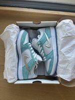 DUNK APRIL SB bleu blanc taille 38