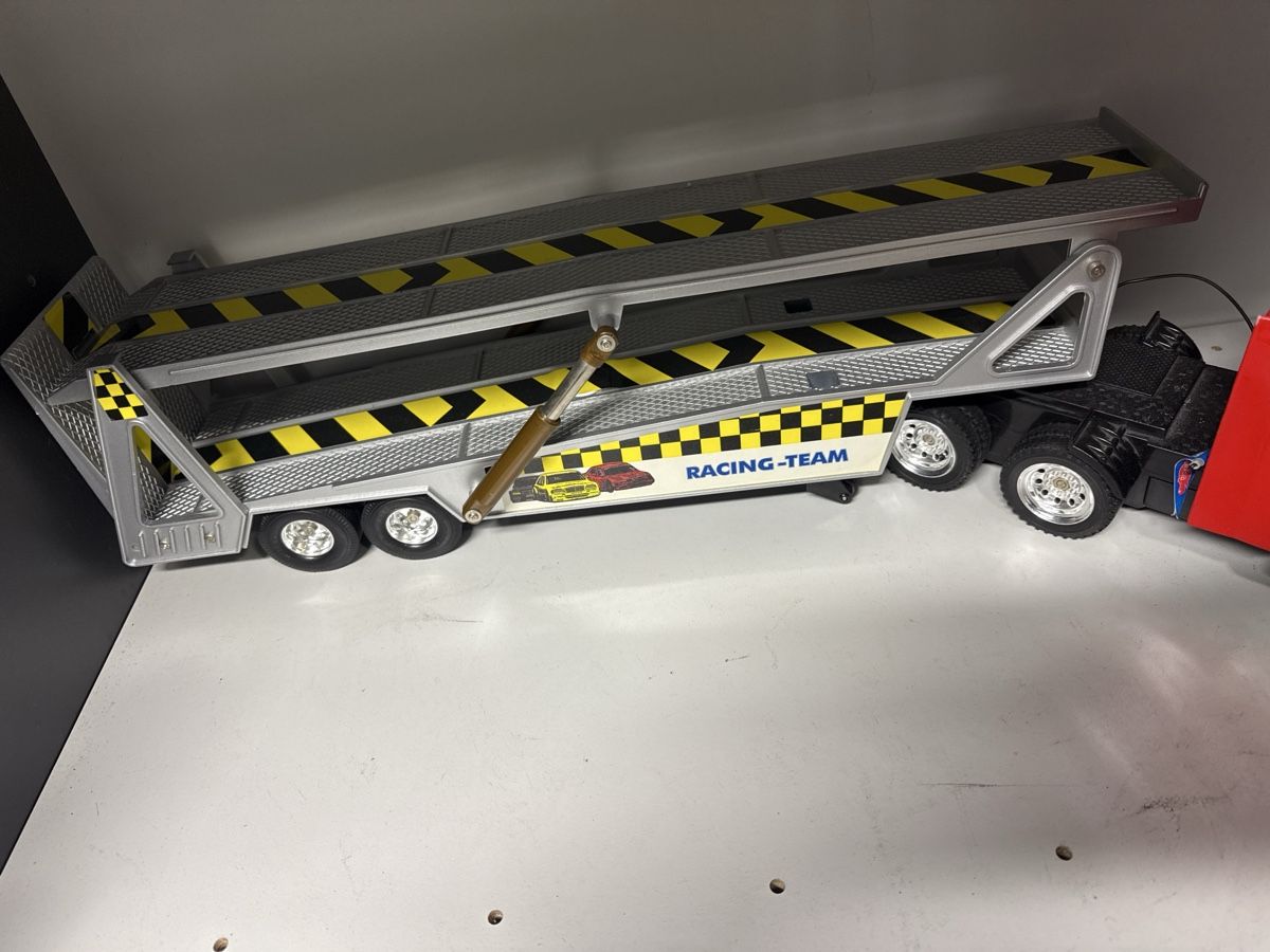 Spielzeuge: LKW Modell – Gebraucht aus Horriwil von Carrera68 3
