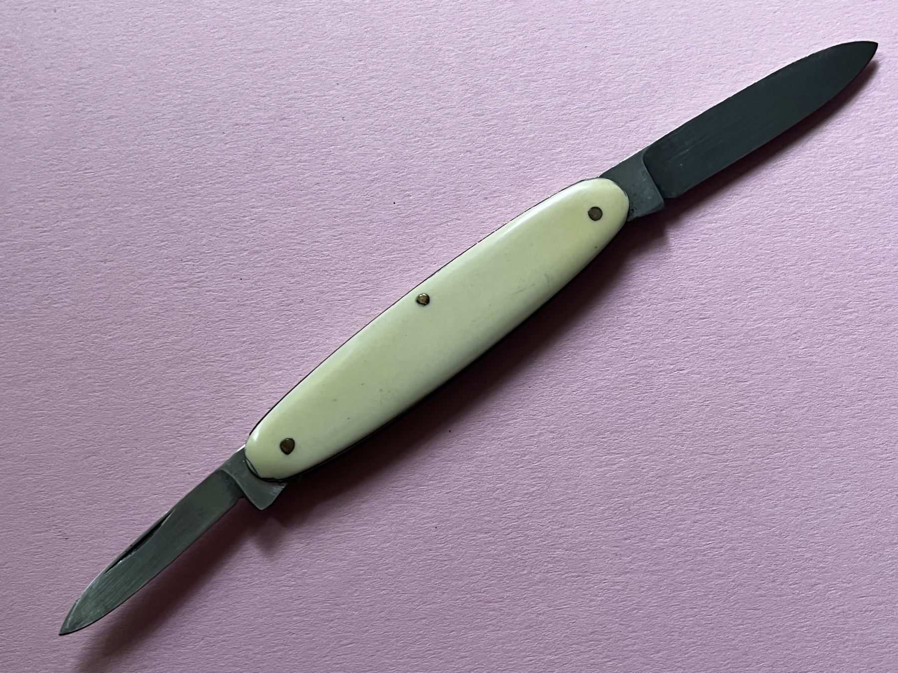 Coltelli tascabile: Taschenmesser 77 mm - 2 Klingen – Usato da Zürich venduto da FV.vintage 2