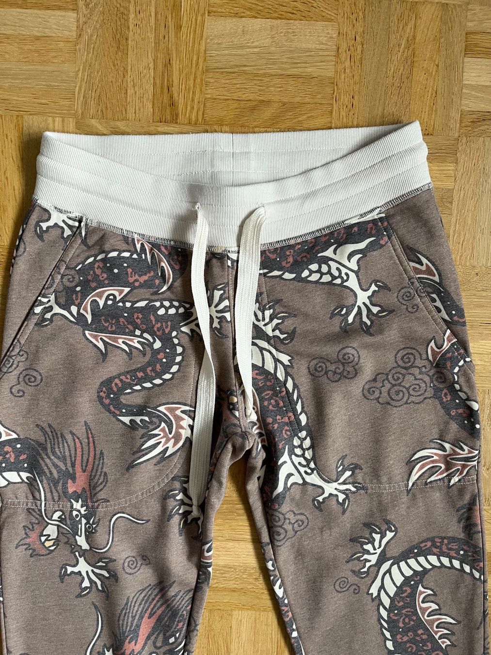 Pantaloni: JUVIA Sweatpants XS – Nuovo (secondo la descrizione) da Zürich venduto da Kleanthy 3