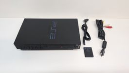 PlayStation 2 FAT (SCPH-50004) mit Zubehör
