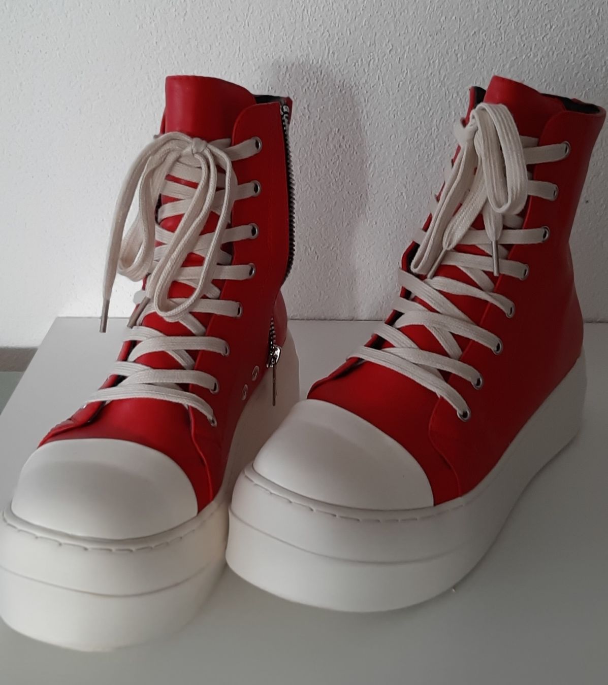 Scarpe da donna: Rote  Plateau Sneaker Gr. 40 – Nuovo (secondo la descrizione) da Uster venduto da kgw78