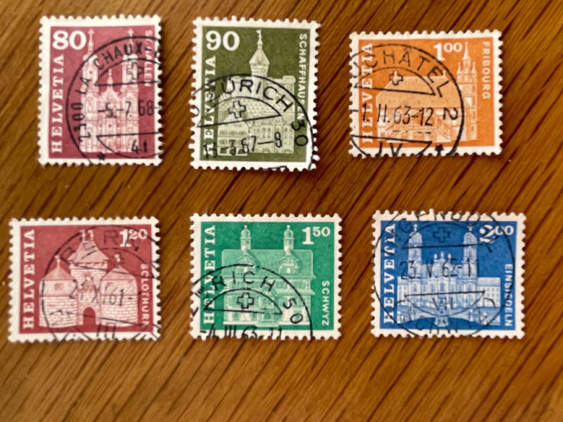 Tous les timbres: Oblitérations choisies – D'occasion à Sonceboz-Sombeval par Comment2 3