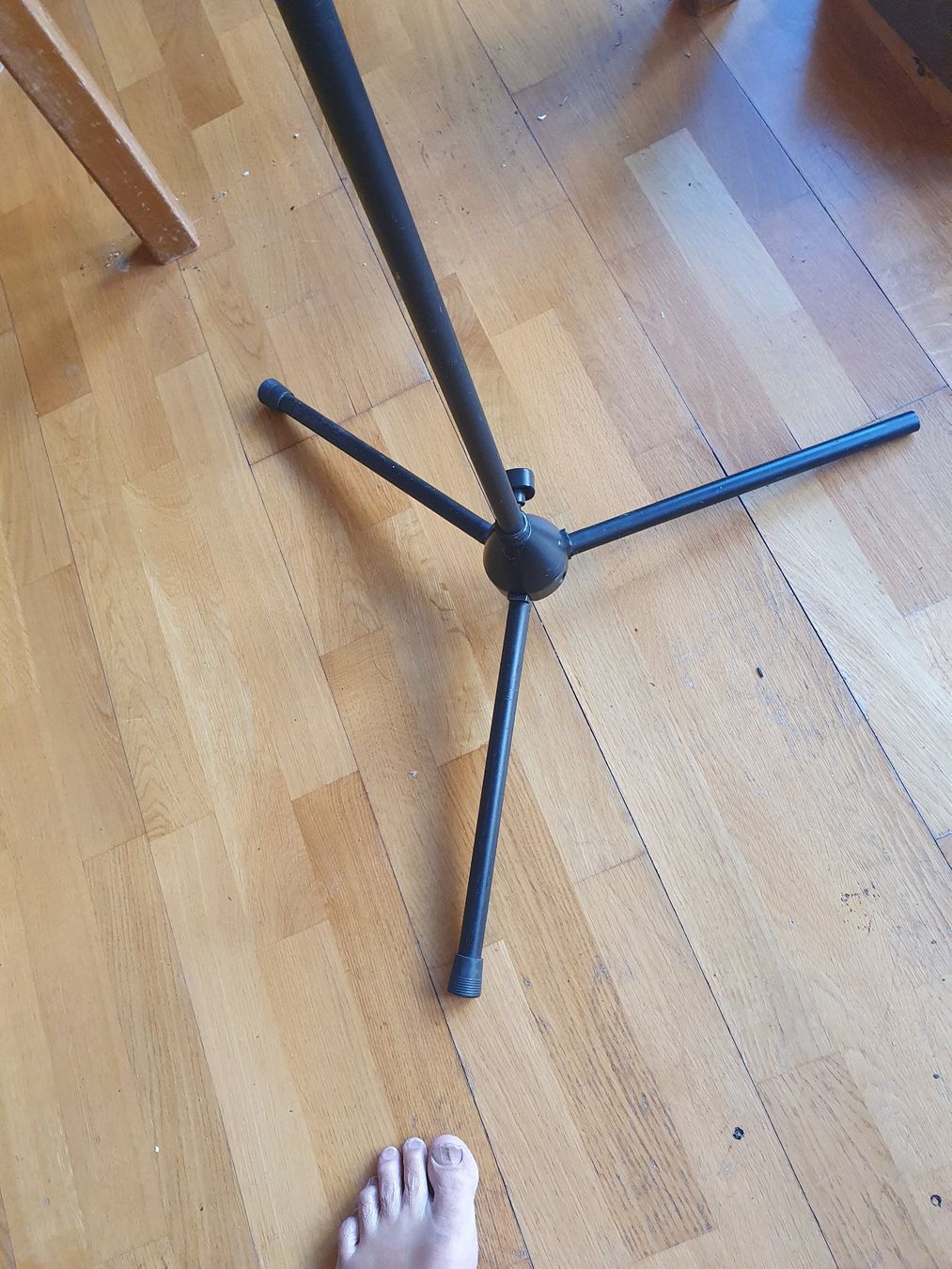 Supporti per strumenti musicali & leggii: Mikrofonständer Gebrauchsspuren – Usato da Zürich venduto da loosebone 2