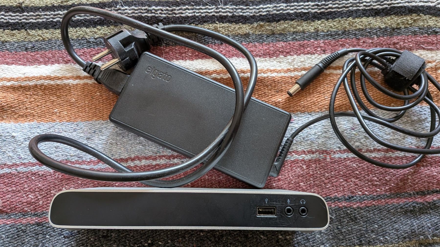 Elgato Docking station: Elgato Thunderbolt 3 Dock – D'occasion à Confignon par nar_9q26 1