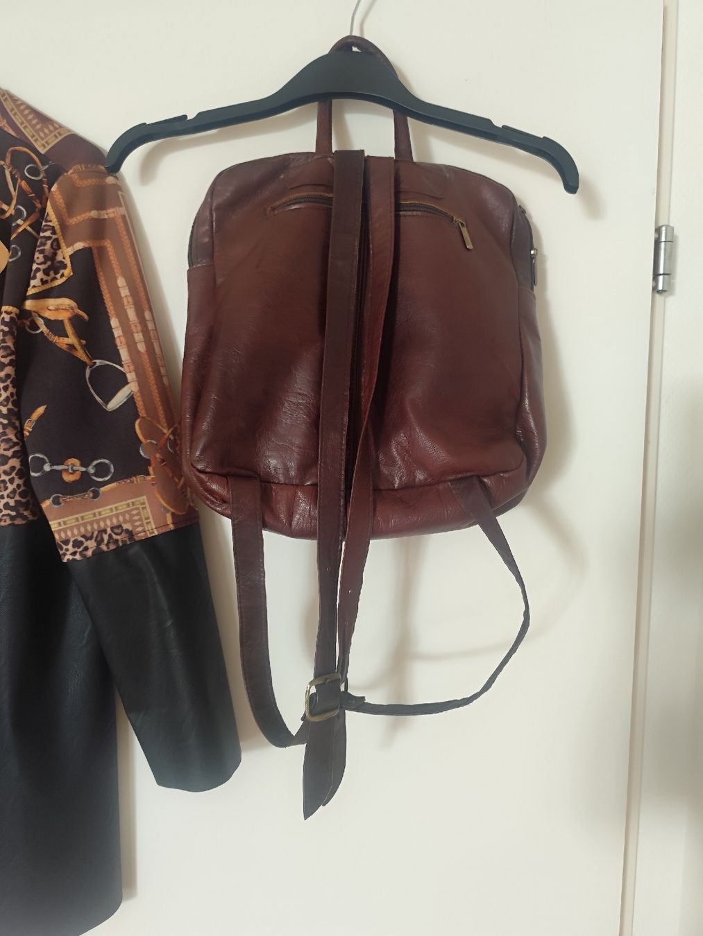 Lotti di vestiti: Damen Blazer M + Lederrucksack braun – Usato da Zürich venduto da Claudia_Zueri 4