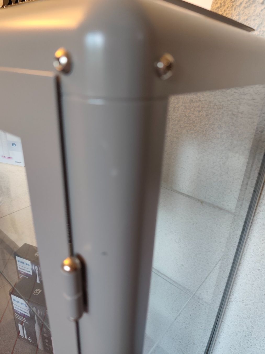 Ikea Vitrinen: Vitrine abschliessbar – Gebraucht aus Zürich von Eszter4 2