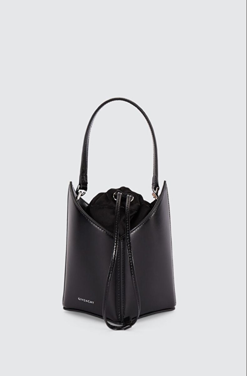 Givenchy Borse da donna: Mini shoulder bucket GIVENCHY – Usato da Männedorf venduto da gaj_sp96 7