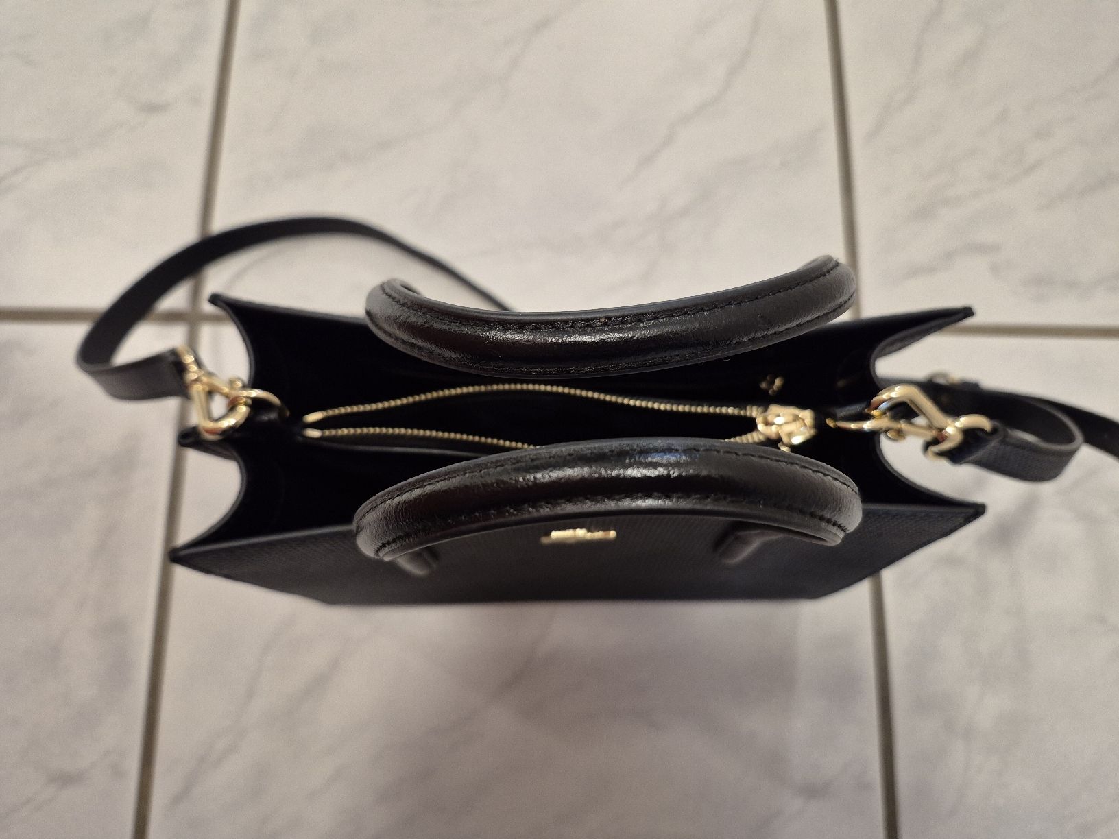 Lacoste Sacs femmes: Lacoste Lederhandtasche – Neuf (Voir description) à Zizers par cla_hhz8 2