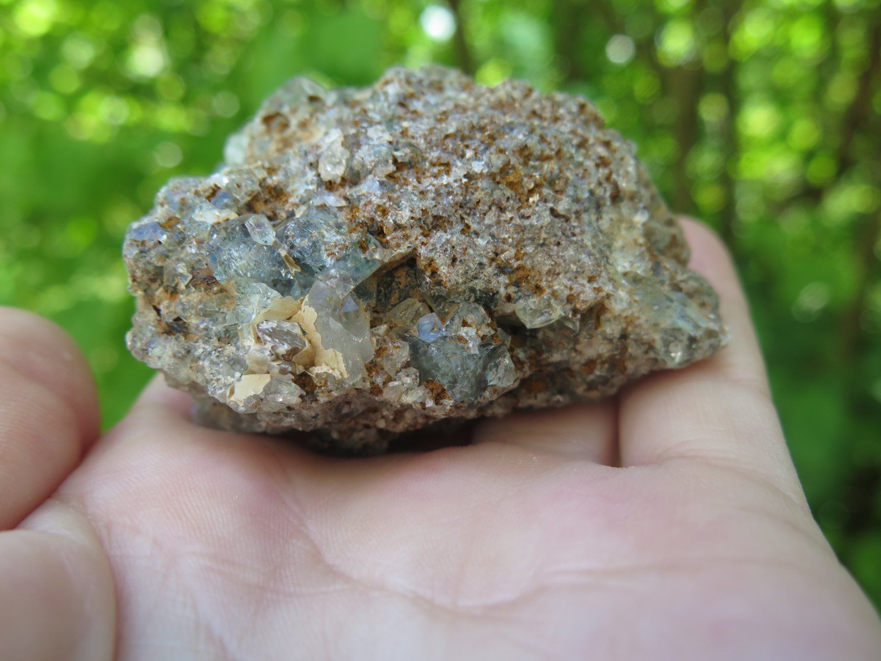 Minéraux & Lithothérapie: Fluorit Stufe von Namibia – D'occasion à Schaffhausen par Yamakana51L8736OQ8 6