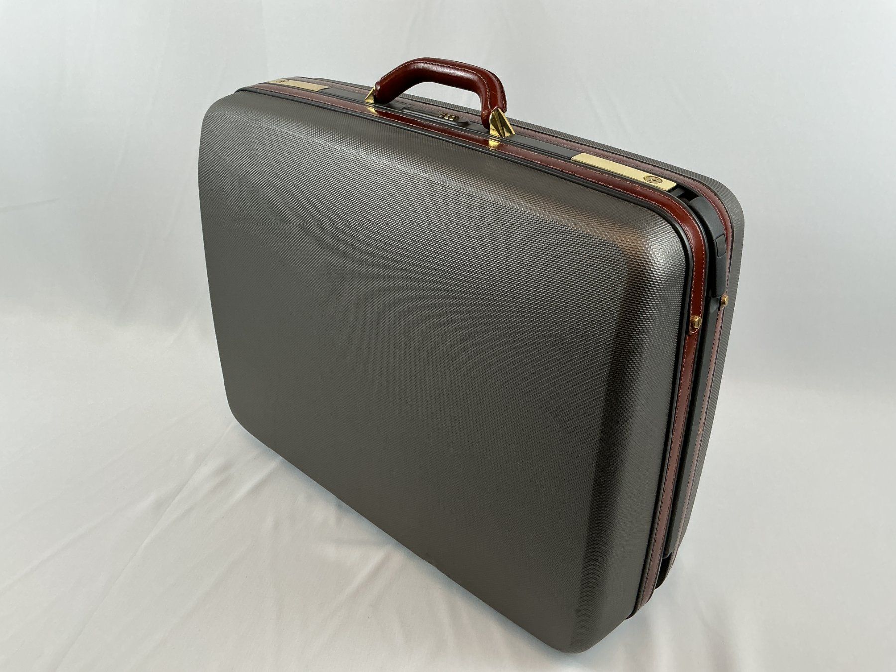 Samsonite Reisekoffer: SAMSONITE Hartschalen Koffer – Gebraucht aus Richterswil von Restwert_Richterswil 2