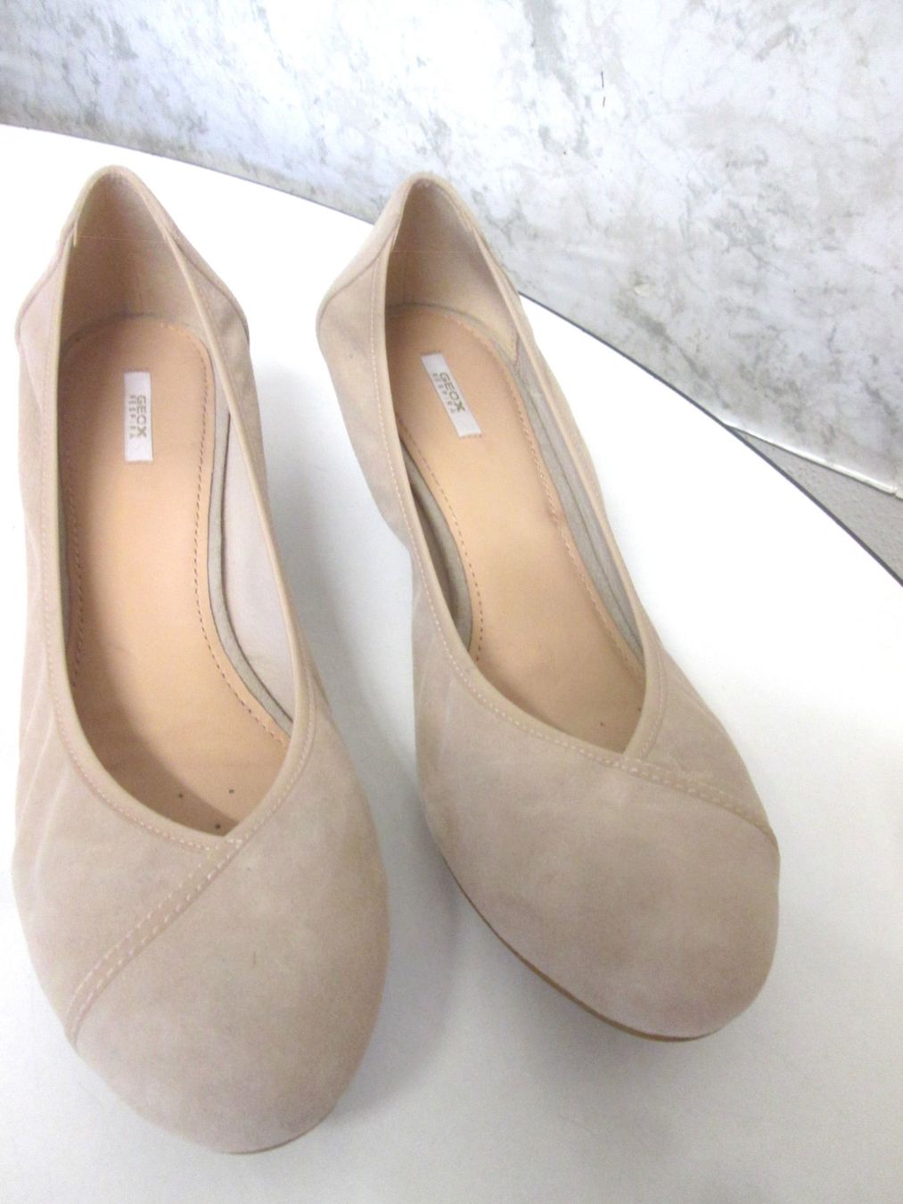 Geox Scarpe da donna: Geox-Schuhe aus Wildleder, Größe 40 – Usato da Sementina venduto da babucia