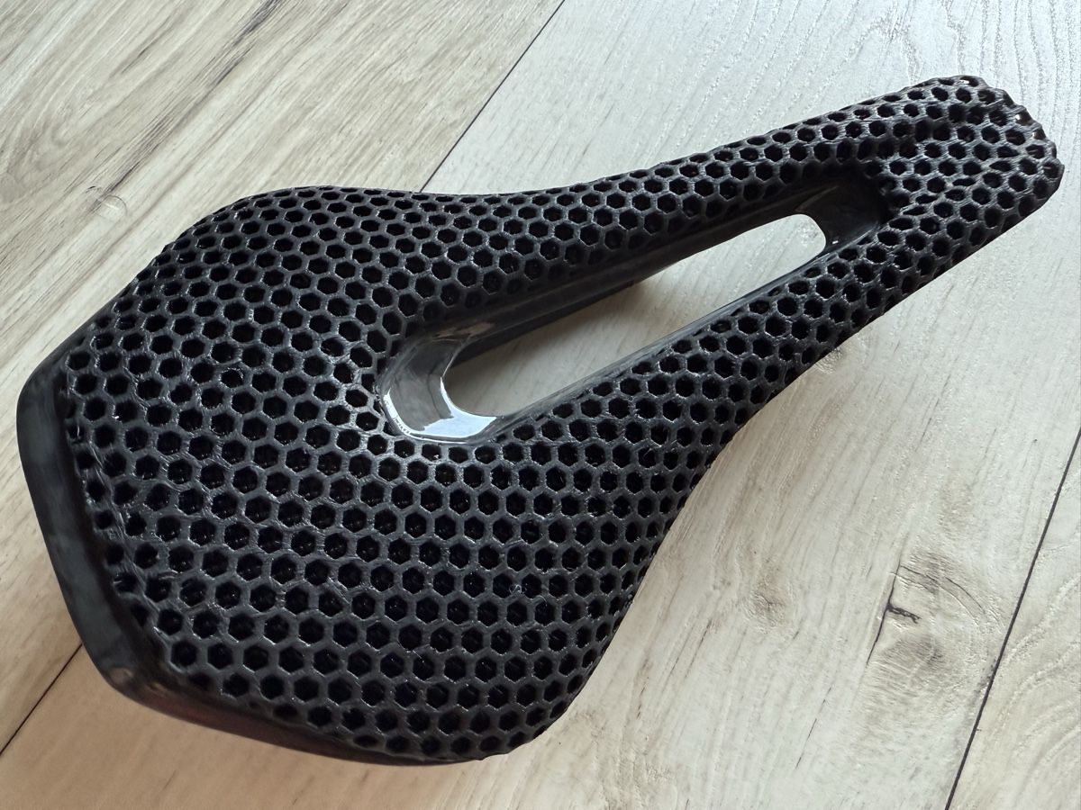 Pezzi di ricambio: Carbon 3D Bike Saddle Stealth – Usato da Leysin venduto da awo_cm7y 1
