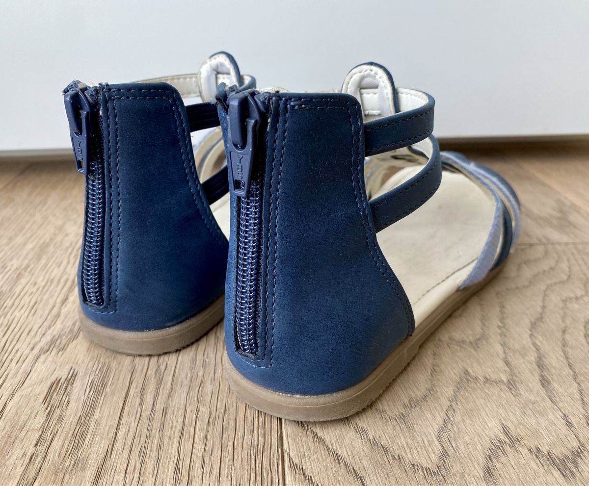 Schuhe für Mädchen: Riemchen-Sandalen blau Gr. 34 – Gebraucht aus Cham von Contuc 2