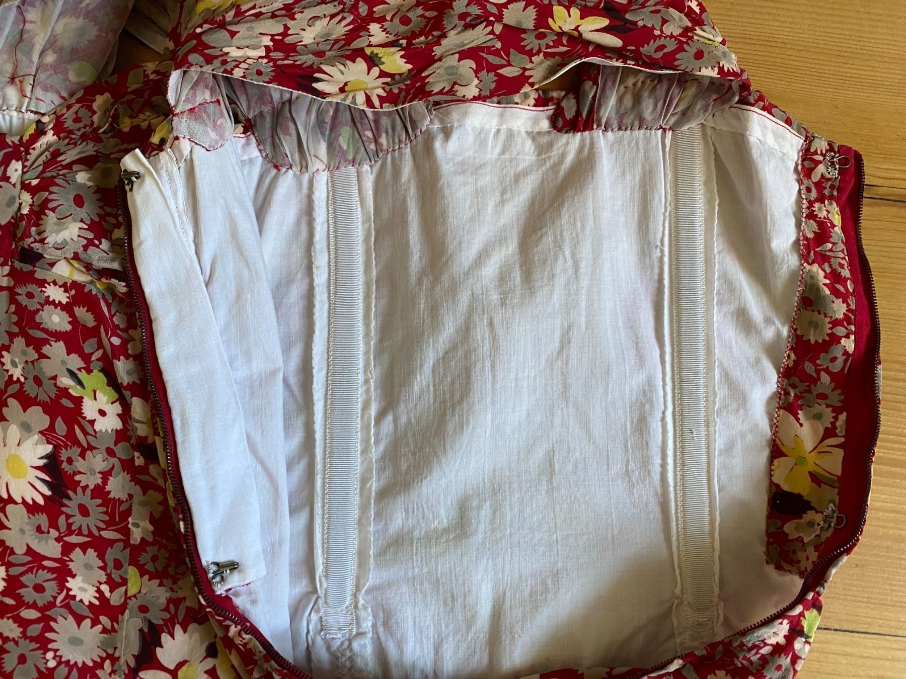 Top: Corsage / Trägeroberteil aus den 50er – Usato da Zürich venduto da leo0105 3
