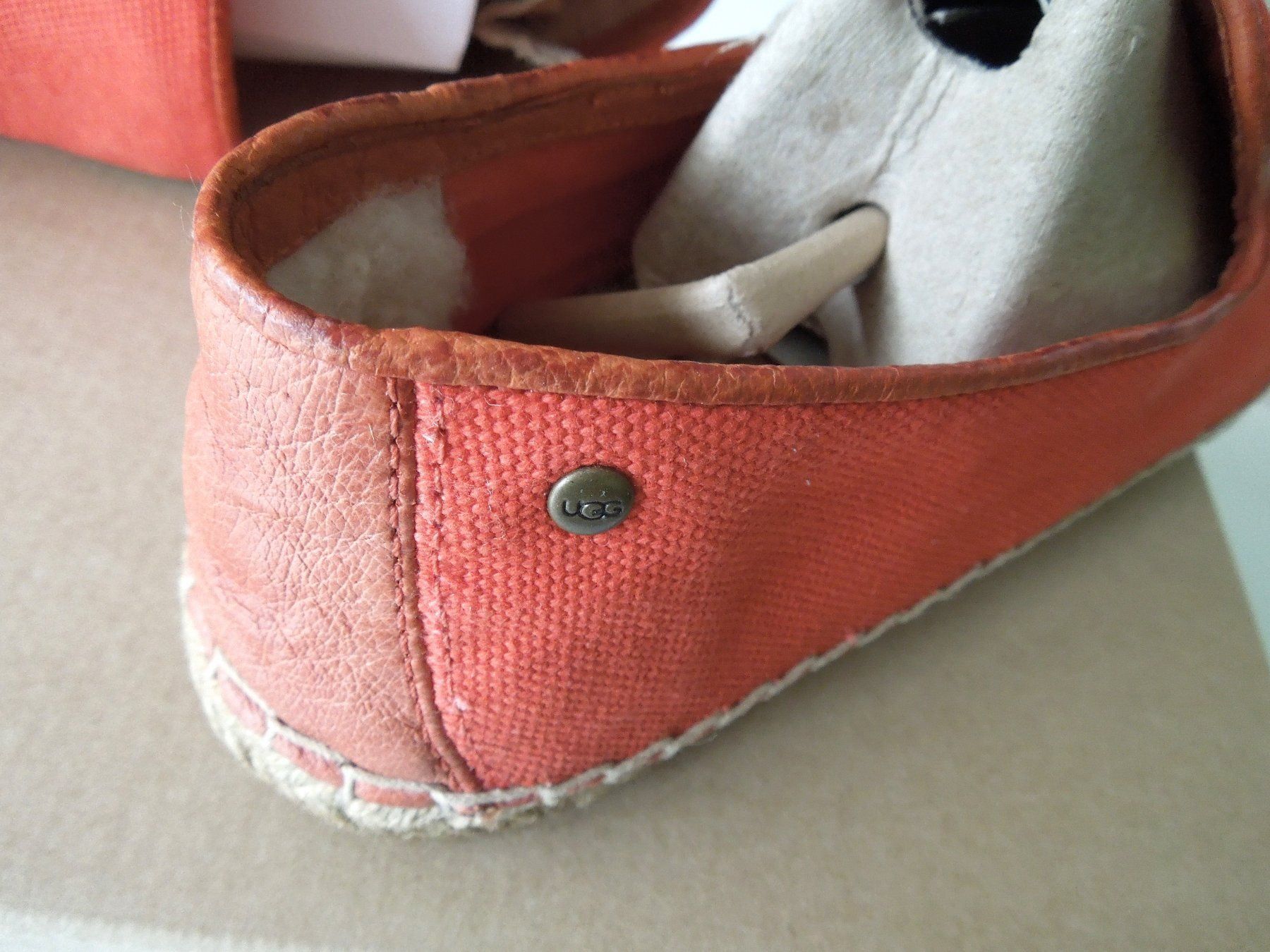 Ugg Scarpe da donna: UGG neue orange Espadrille Gr. 38 – Nuovo e nell'imballaggio originale da Meiringen venduto da luanik 3