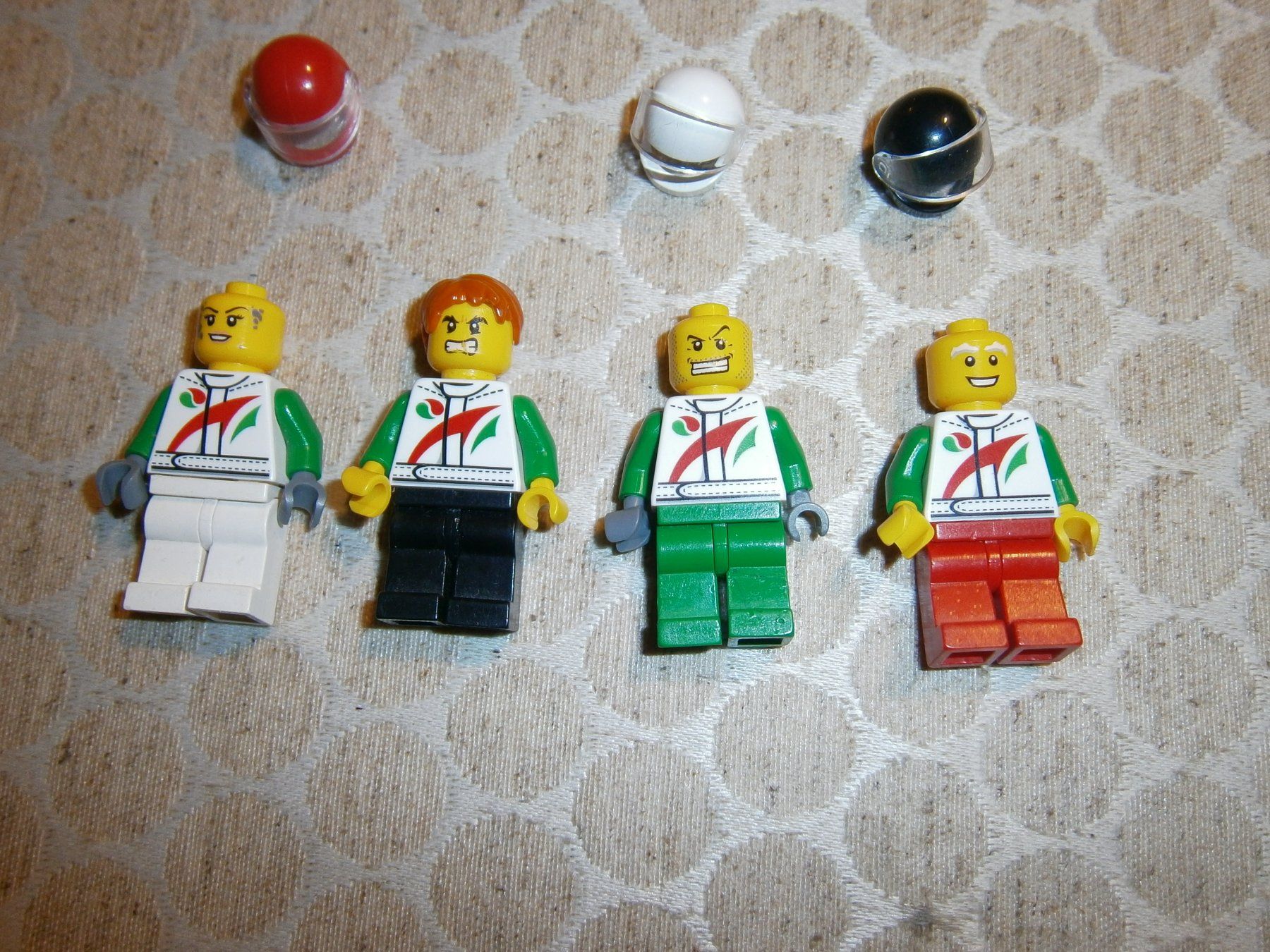 Lego Giocattoli: 4 Legofiguren – Usato da Glarus venduto da swimmy 1