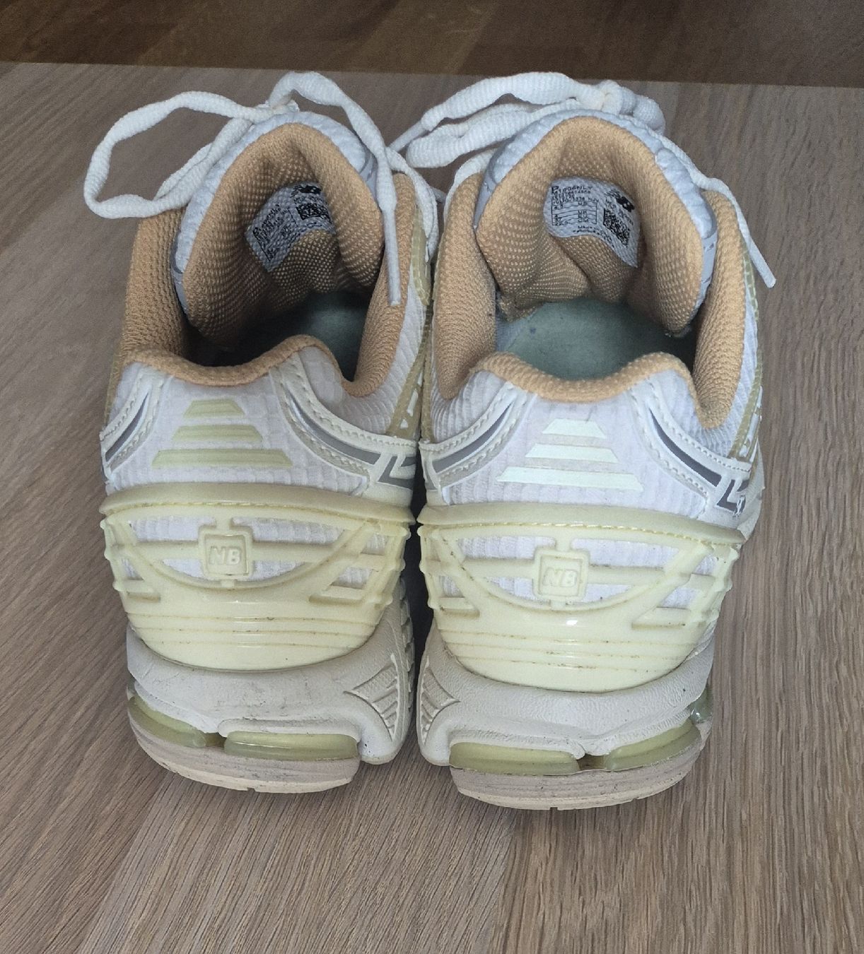 New Balance Scarpe da uomo: Neu! New Balance 1906 Gr. 37 – Usato da Zürich venduto da GGClothing 1