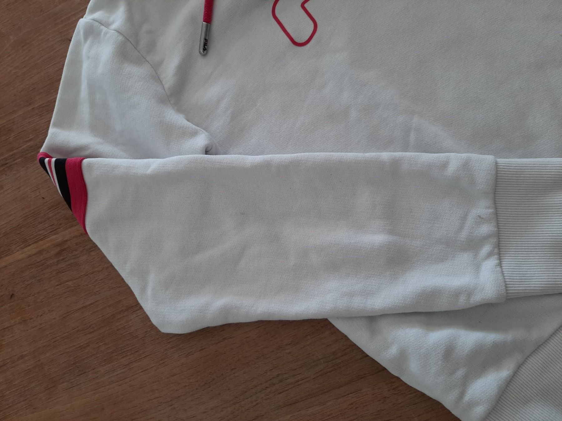 Maglioni & Felpe: Fila Kapuzenpullover Grösse S /164 – Usato da Dübendorf venduto da Luuuusmeitli12 2