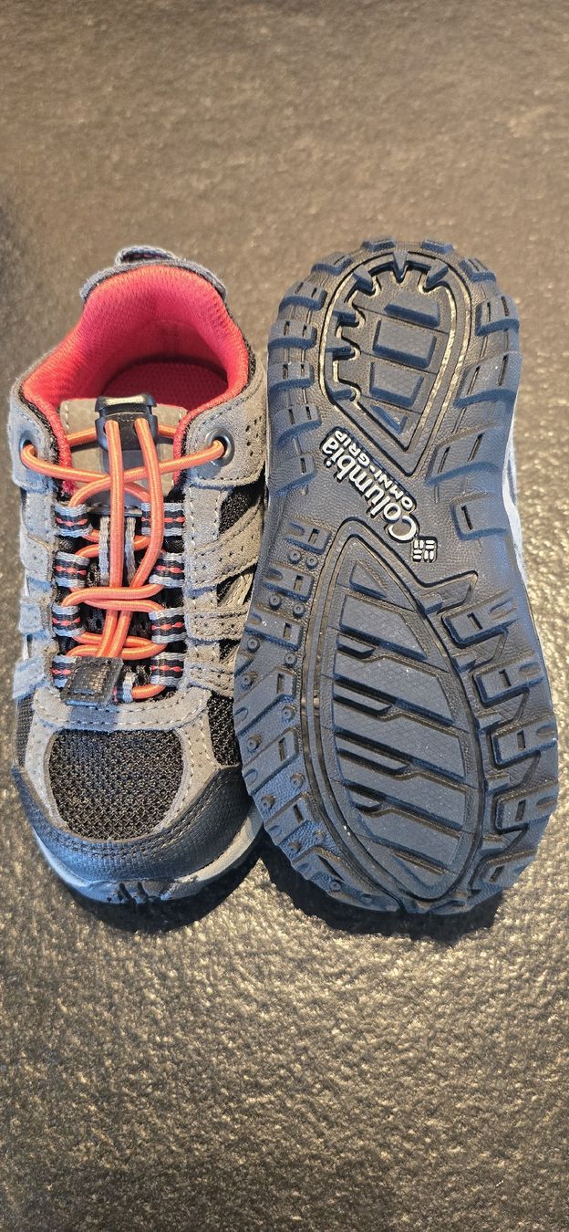Columbia Scarpe per ragazzi: Neue Wanderschuhe Kinder Grösse 26 – Nuovo e nell'imballaggio originale da Raron venduto da sch_w6xj 1