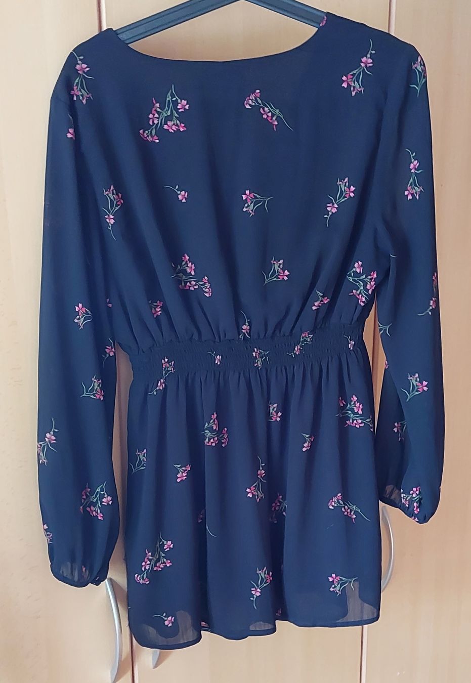 H&M Camicette: Schöne Umstandsbluse Blumenmuster M – Usato da Schmidrüti venduto da Novemberchind 2