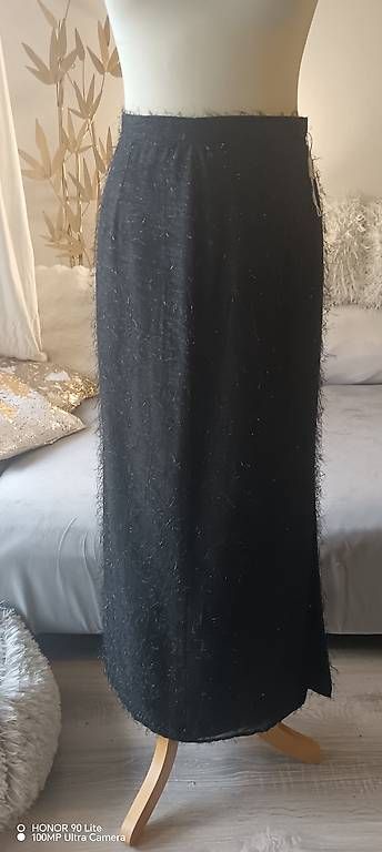 Röcke: Belle jupe chic effet pailleté – Gebraucht aus Genève von car_9qm9