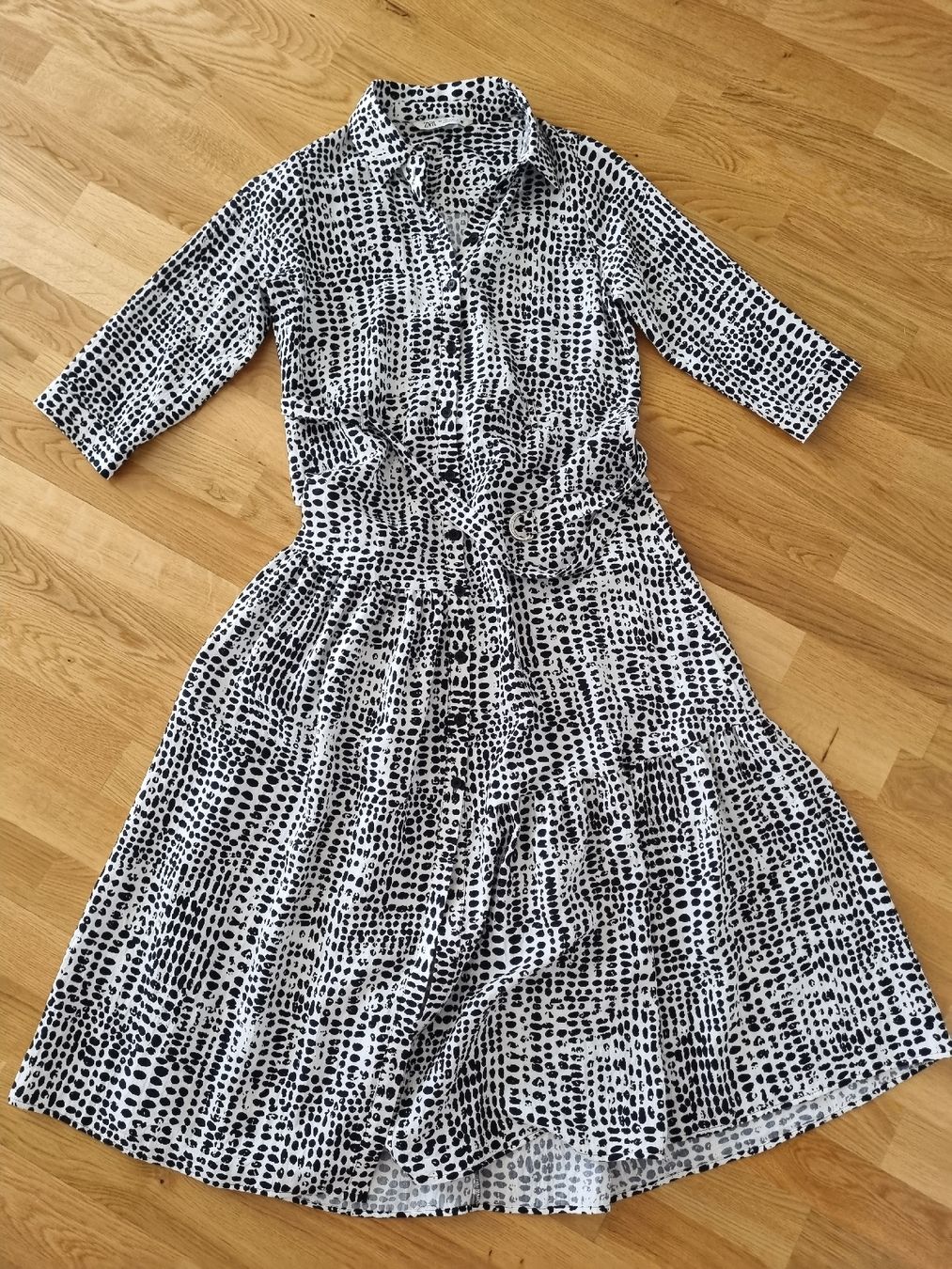 Zara Kleider: Zara Kleid, Gr. M,  schwarz-weiss, – Gebraucht aus Bern von Ana0144