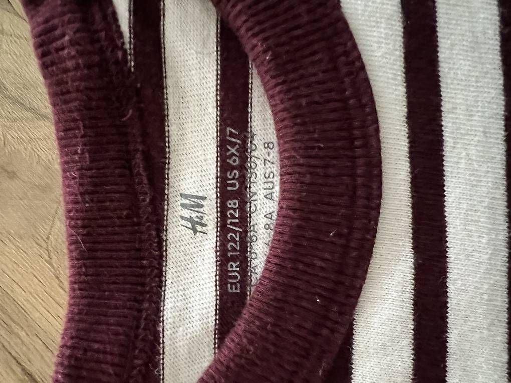 H&M Pullover & Sweatshirts: Langarmshirt 122/128 – Gebraucht aus St. Niklausen LU von Mimmi86 1