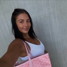 Profile image of MichelleBu