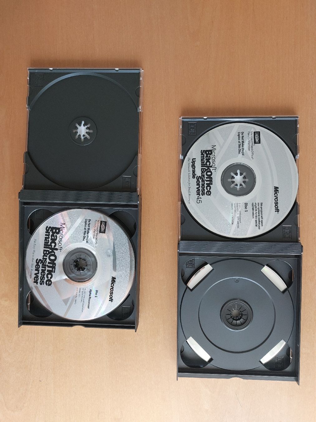 Microsoft Software: Microsoft BackOffice SBS + SBS 4.5 – Full CD Sets (6 Discs) – Usato da Stabio venduto da g_collector7 1