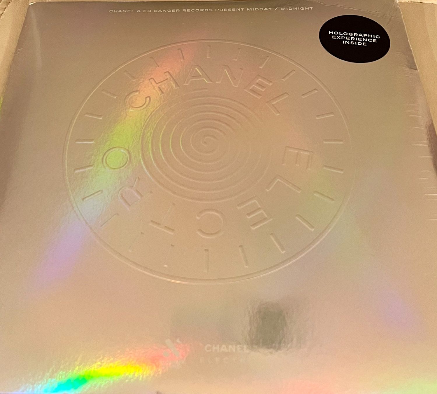 Dischi in vinile: Disque vinyle CHANEL & Ed Banger Midday édition limitée NEUF – Nuovo e nell'imballaggio originale da Genf venduto da SALES2013SALES