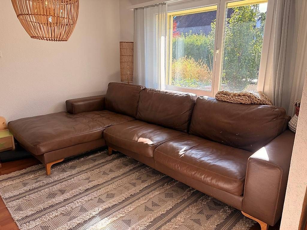 Divani: Grosses Ecksofa aus Leder in Braun – Usato da Zetzwil venduto da hesher