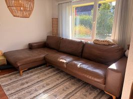 Grosses Ecksofa aus Leder in Braun