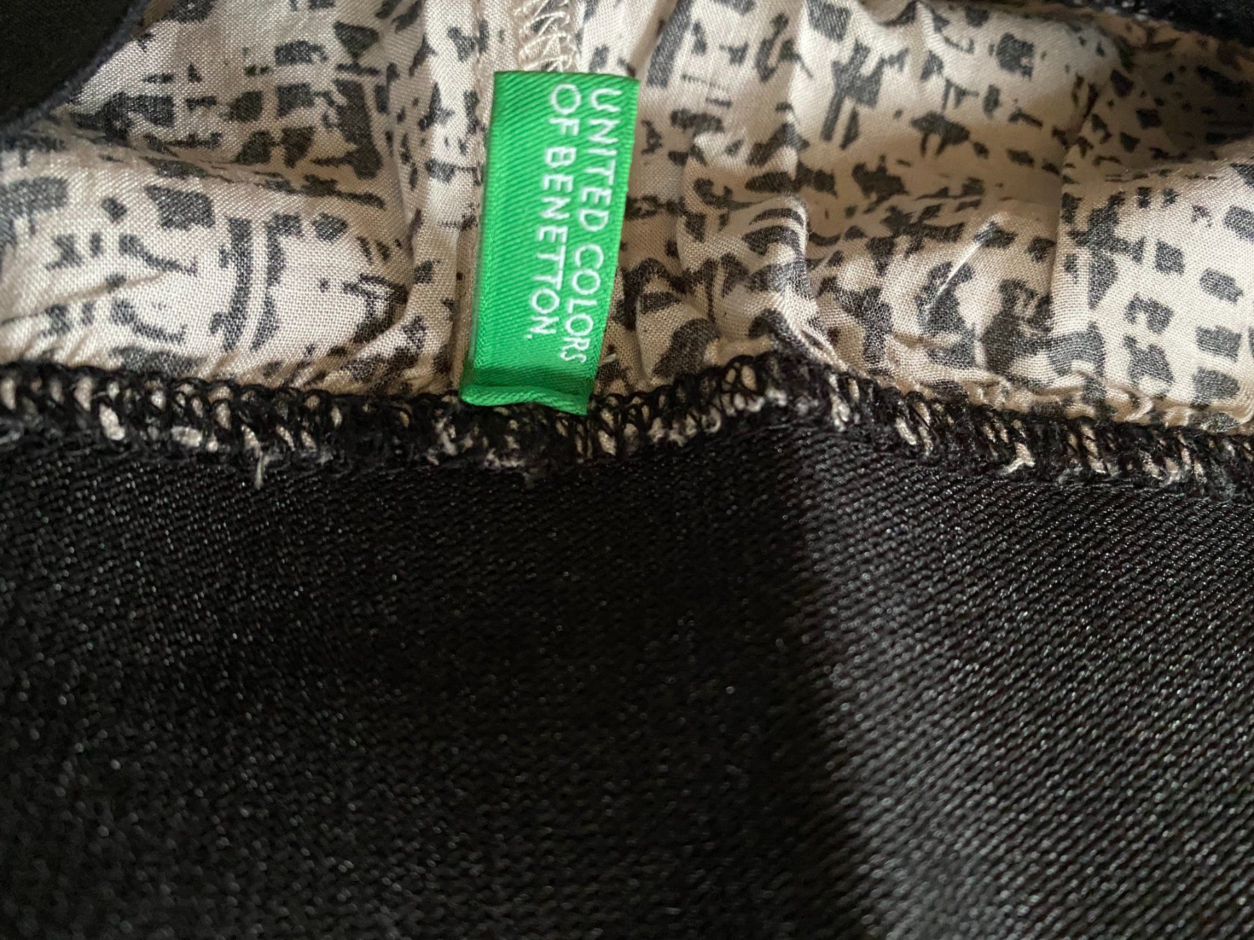 Benetton Pantaloni: Leichte Damenhose von Benetton – Usato da Zuerich venduto da TomL01 1