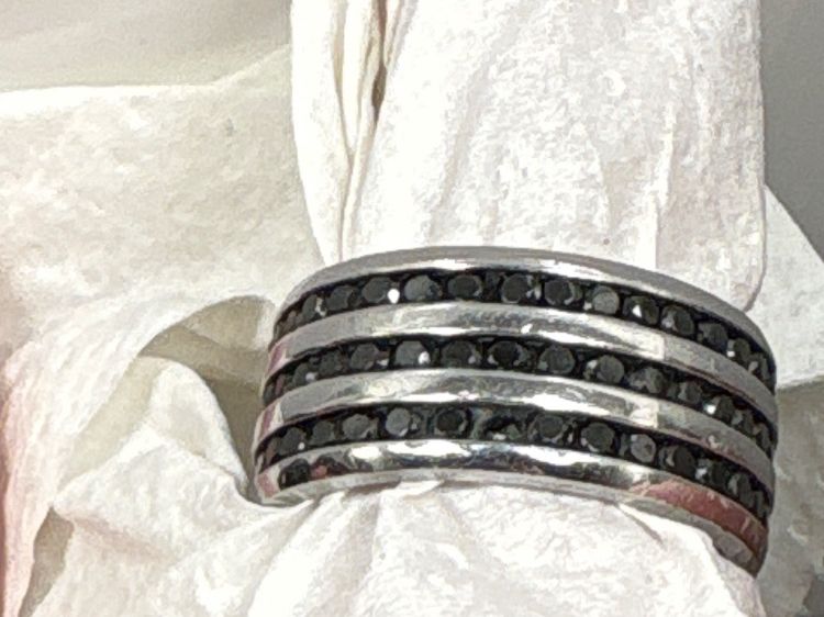 Ringe: Eleganter Ring mit schwarzen Zirkonia – Gebraucht aus Horgen von Ilona1986 2