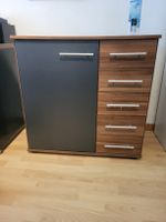 Kommode mit 5 Schubladen und 1 Tuer, gut erhalten, modern 58