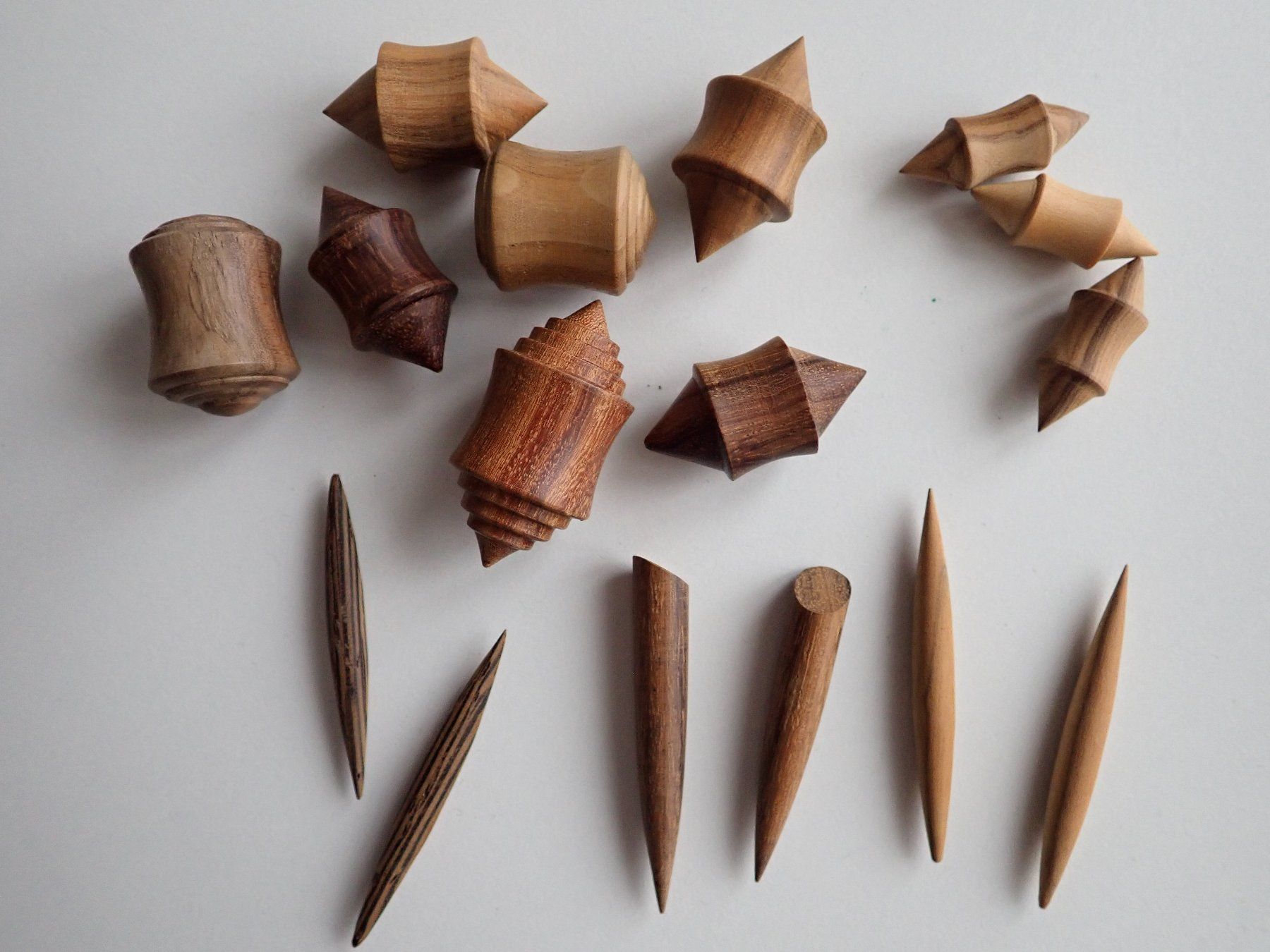 Ohrringe & -stecker: Plot aus gedrechselten Plugs und Spikes, versch. Grössen – Neu (gemäss Beschreibung) aus Bischofszell von worldoftoday 1