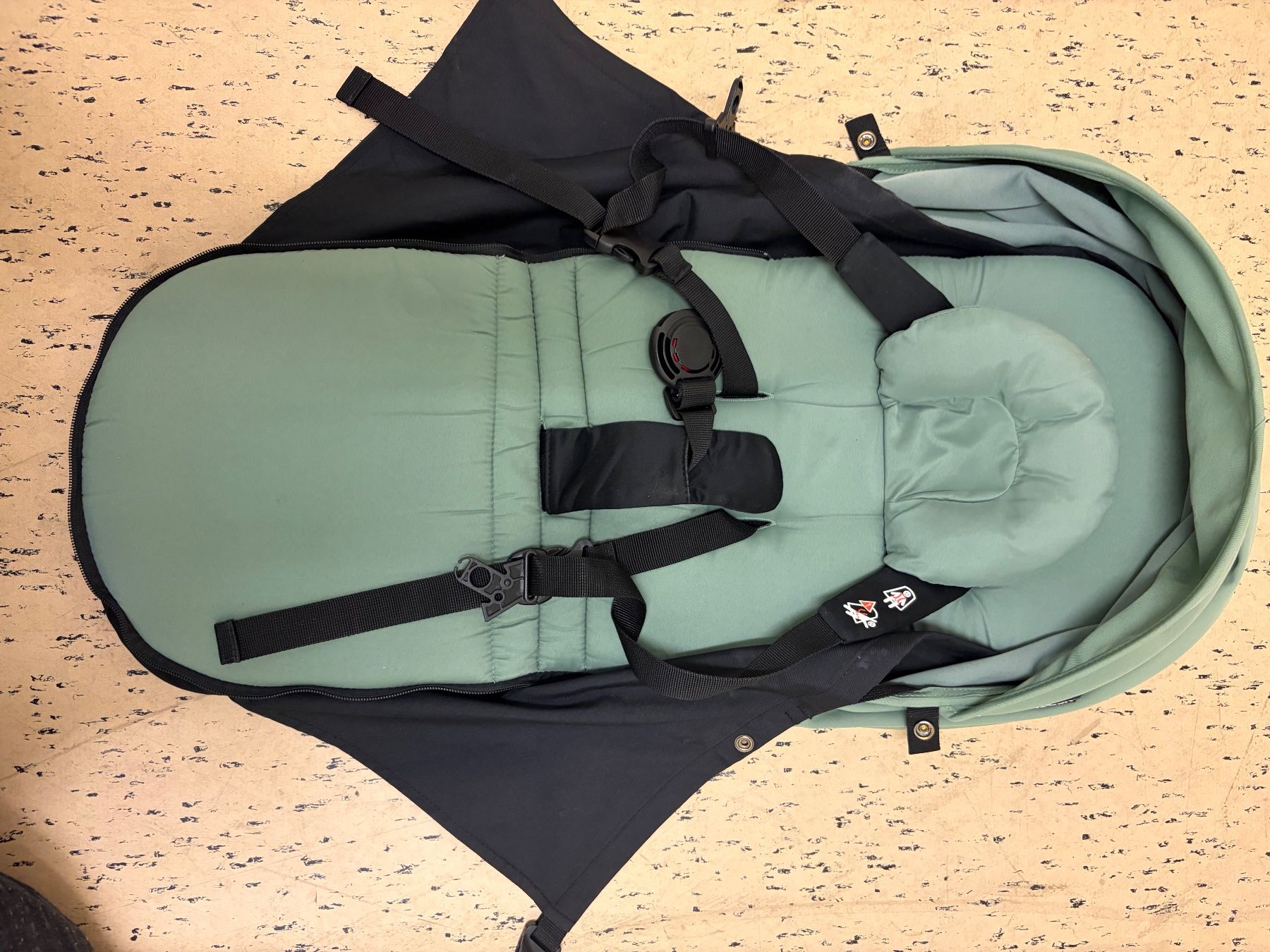 Carrozzine: Babyzen yoyo + newborn pack – Usato da Zürich venduto da ama_nlf2